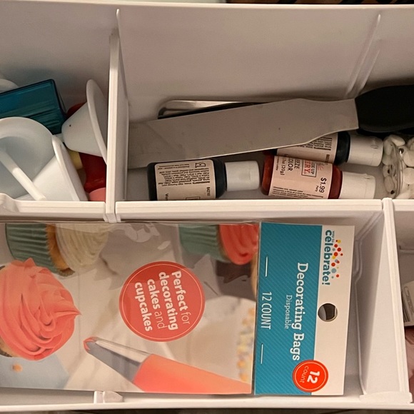 Decorator Preferred Cake Decorating Set, 48-Piece Cake Decorating Tips - Picture 4 of 4